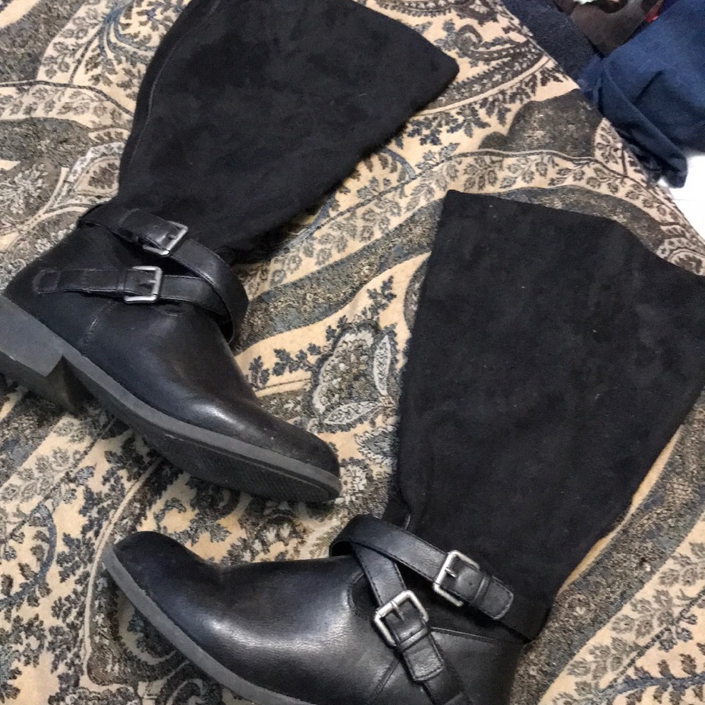 Black boots